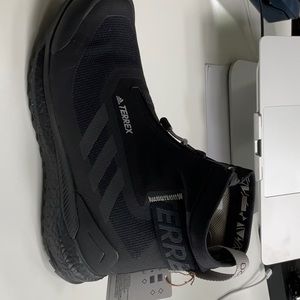 Top of the line cold weather hiking boots